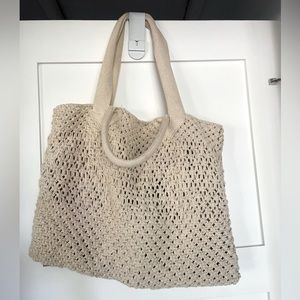 KNIT TOTE BAG